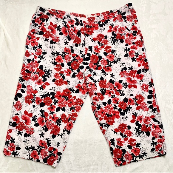 Kloz Studio Floral Capris Size 3X - Picture 1 of 4